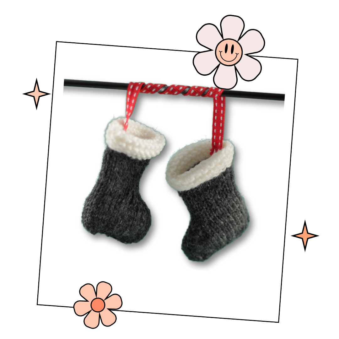 santa boot christmas tree knitted decoration simple knitting pattern