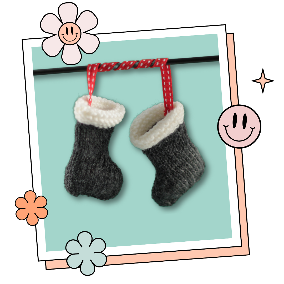 santa boot christmas tree knitted decoration simple knitting pattern