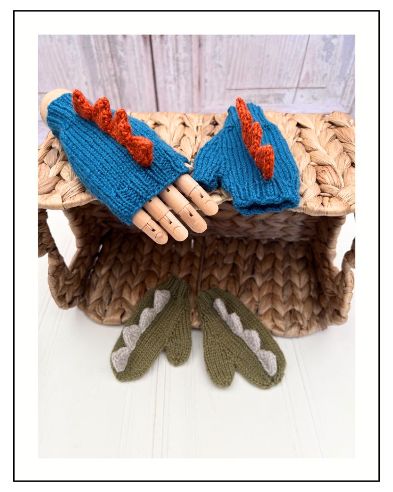Children's fingerless mittens knitting pattern with dinosaur spikes, DK yarn, confident beginner