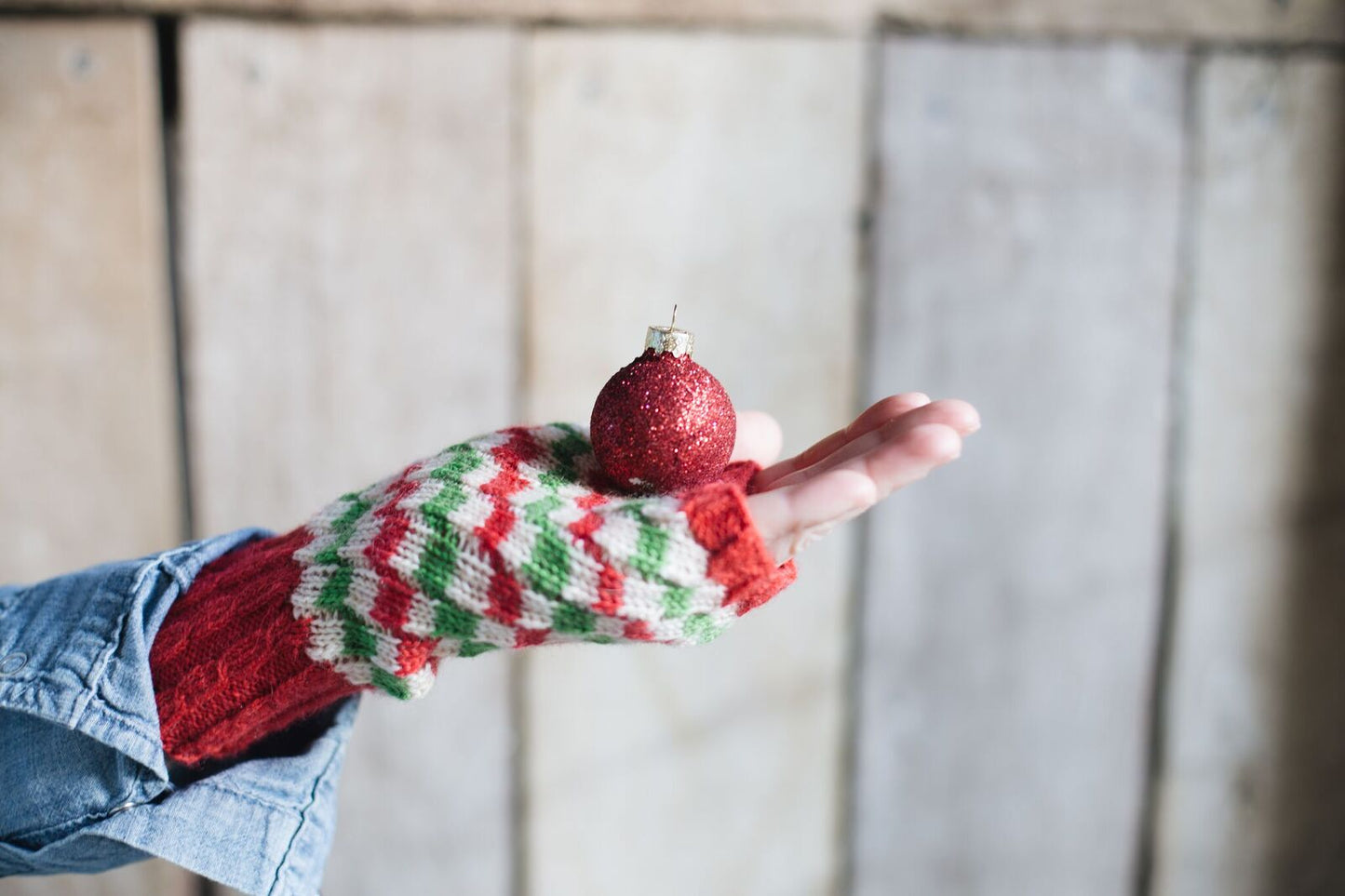 Bubble & Squeak, Simple 4ply Fingerless Mittens - Knitting Pattern