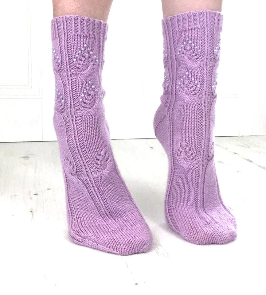 Twisted Love Socks, Cable and Lace Socks - Knitting Pattern - SocksJane Burns Designs