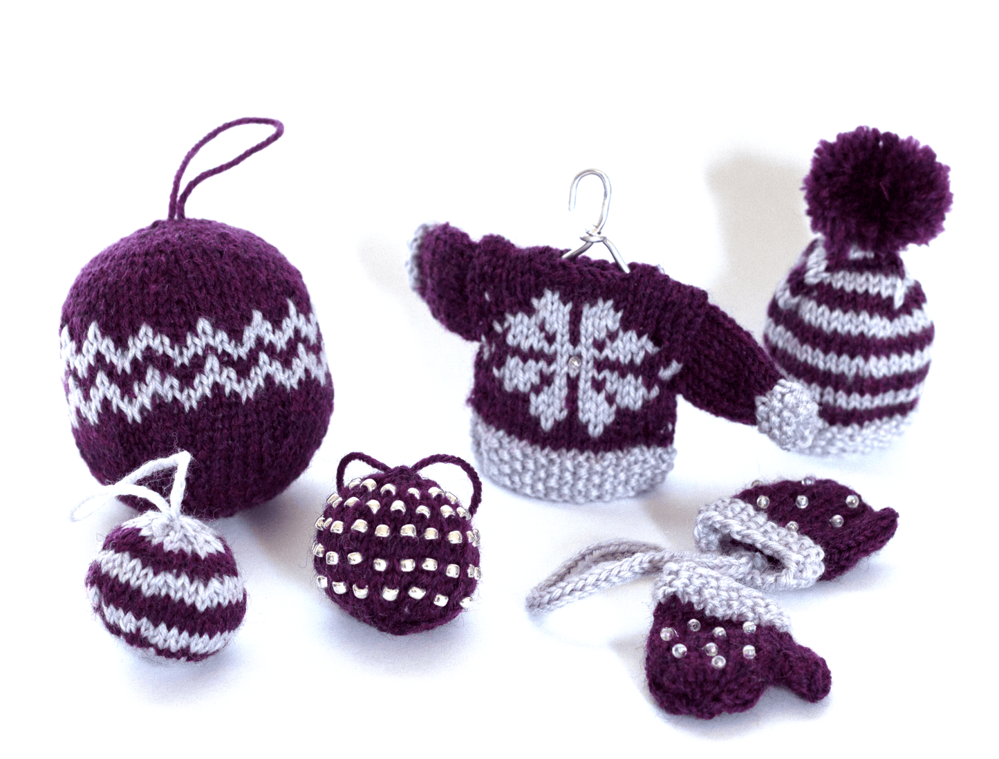 Christmas Glamour Bauble Pattern - HomeJane Burns Designs