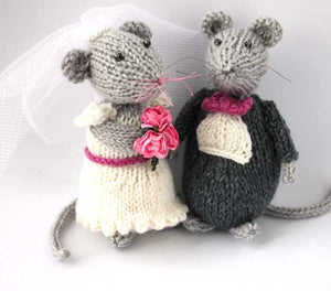Whisker Knots, Wedding Mice Pattern, Bride & Groom Toys
