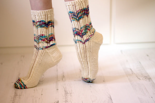 Lacy Leftovers, Simple Lace Socks - Knitting Pattern