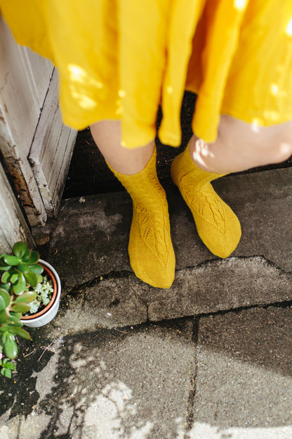 Oh So Sweet, Cable and Lace Socks - Knitting Pattern