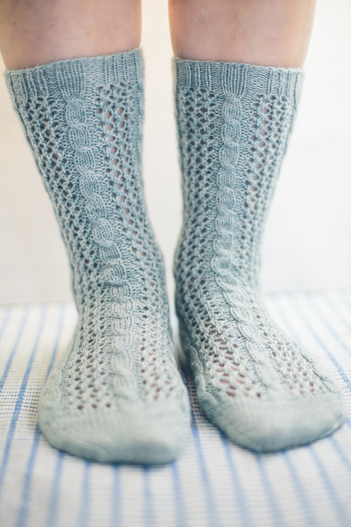 Twisting Ivy Socks, Cable and Lace Socks - Knitting Pattern